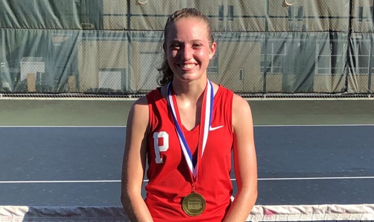 Emily McMahan - D9 Singles Champ