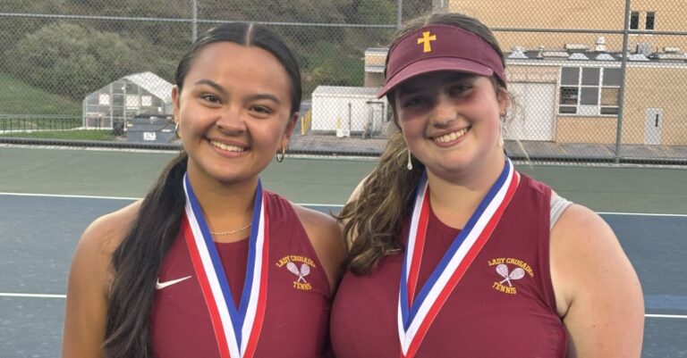 D9 Doubles Champions - ECC - Anna Biondi and Audree Meyer (1) cropped
