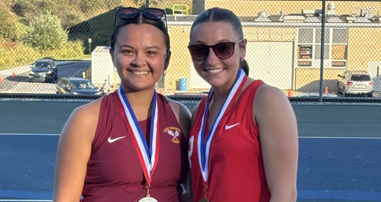 D9 Singles Champ Olivia Toven and Runner-up Anna Biondi - 2025 reducded size